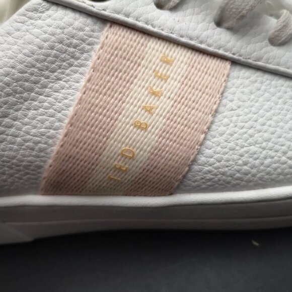 Ted Baker Ladies Size 8 Cushion Insole White w/ Pink Accent Leather Sneakers - Picture 3 of 8